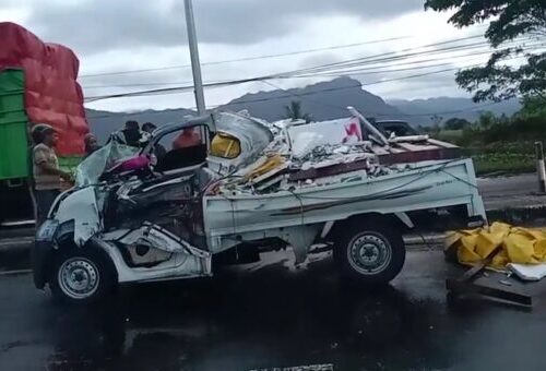 Tabrak Truk Berhenti, Pengemudi Pikap Tewas