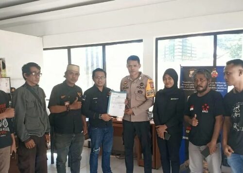Tak Terima Profesinya Dihina, Wartawan di Selayar Laporkan Pemilik Akun Medsos