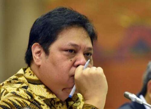 Airlangga Hartarto Tiba-tiba Mundur dari Ketum Golkar, Ada Apa?
