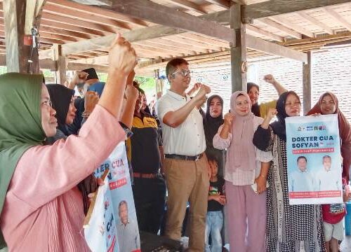Warga Mangilu Curhat soal Air Bersih dan Pupuk Subsidi ke Dokter Cua-Sofyan Razak