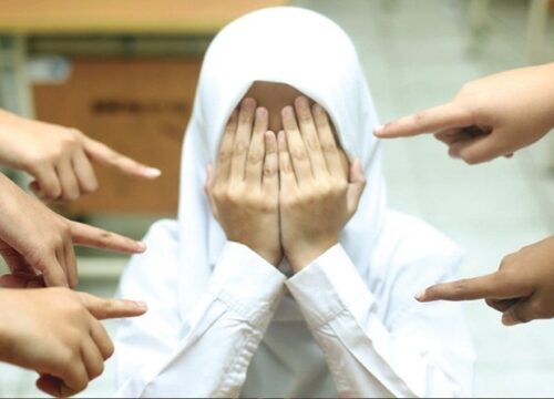 Viral! Remaja Perempuan di Makassar Jadi Korban Perundungan