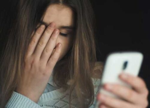 Tahukah Anda? Ini Dampak Buruk Ponsel untuk Kesehatan Tubuh dan Mental
