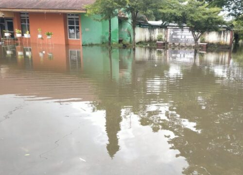 Hujan Tak Kunjung Reda, Sejumlah Sekolah di Pangkep Terendam Banjir