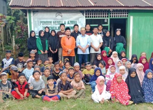 Anggota DPRD Pangkep Kunjungi Pondok Mengaji AZKHA, Ustadz Rusli Abdullah: Ini Kehormatan Bagi Kami