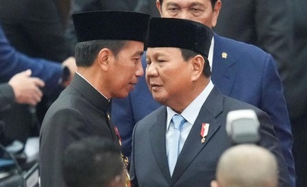 Pengamat Politik Desak Prabowo Segera Copot Menteri Titipan Jokowi
