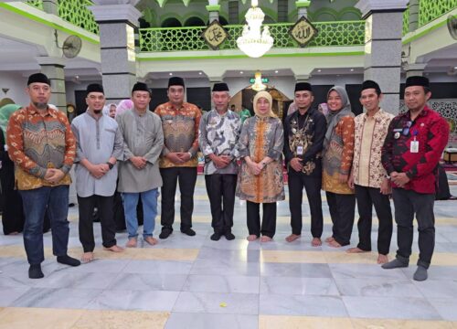 Bukber di Masjid Taqwa, Aliyah Mustika Ilham Tekankan Pentingnya Kerukunan