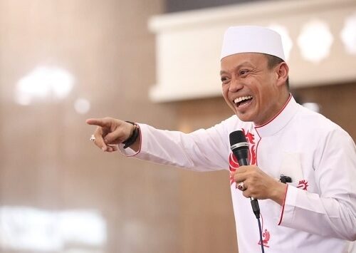 Sindir Hakim Tersangka Suap, Ustaz Das’ad: Yang Mulia Ternyata Maling