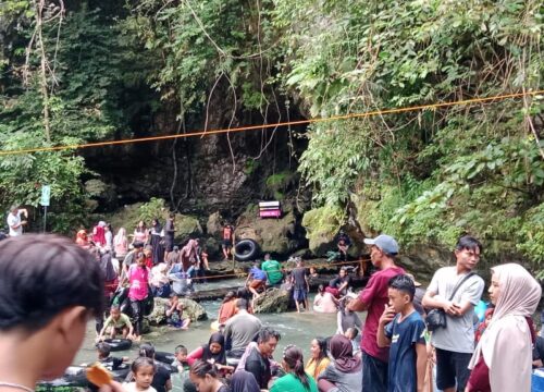 Leang Lonrong Diserbu Wisatawan saat Libur Lebaran, Suguhkan Sejuknya Alam Pegunungan