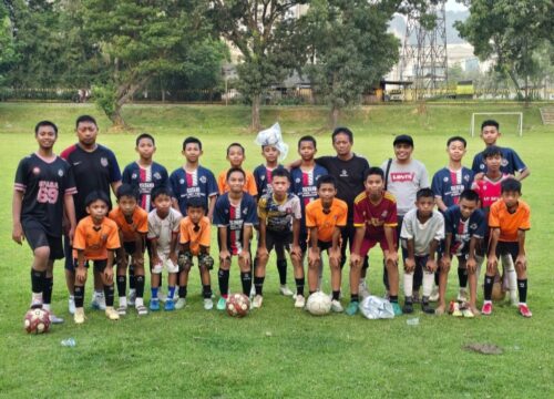 Ketua Askab PSSI Pangkep Dukung Tim Sepak Bola U-13 untuk Berlaga di Soeratin