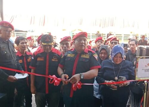 Gunting Pita, Ketua GRIB Jaya Sulsel Resmikan Sekretariat DPC Pangkep