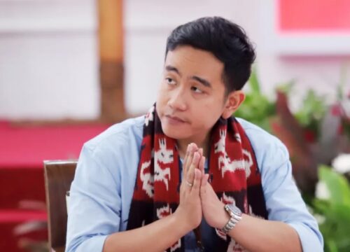 Buni Yani Desak DPR-MPR Segera Proses Pemakzulan Gibran