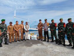 Badan Pangan Nasional Salurkan Bantuan Beras dan Minyak Goreng ke Desa Tampaang