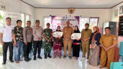 Jelang Idul Adha, Kepala Desa Mattiro Uleng Salurkan BLT Dana Desa