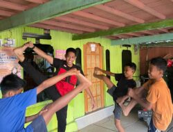 Mahasiswa KKN Unhas Kenalkan Taekwondo kepada Generasi Muda Tekolabbua, Tanamkan Disiplin dan Sportivitas